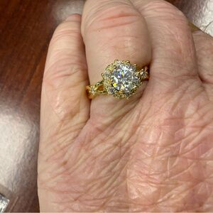 Elegant Gold and Silver Women's Ring